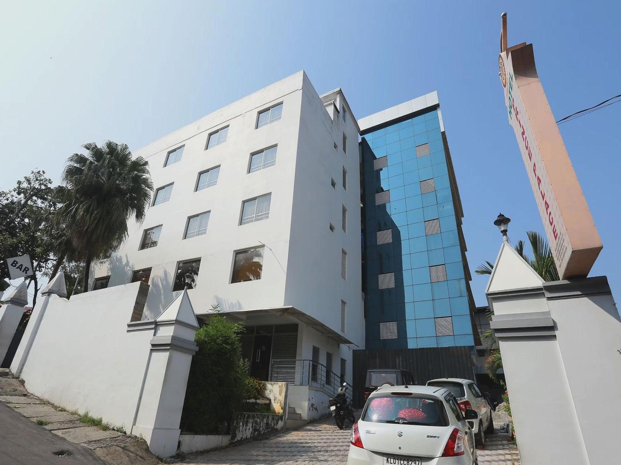 Super Townhouse Prince Palace Thiruvananthapuram Eksteriør bilde