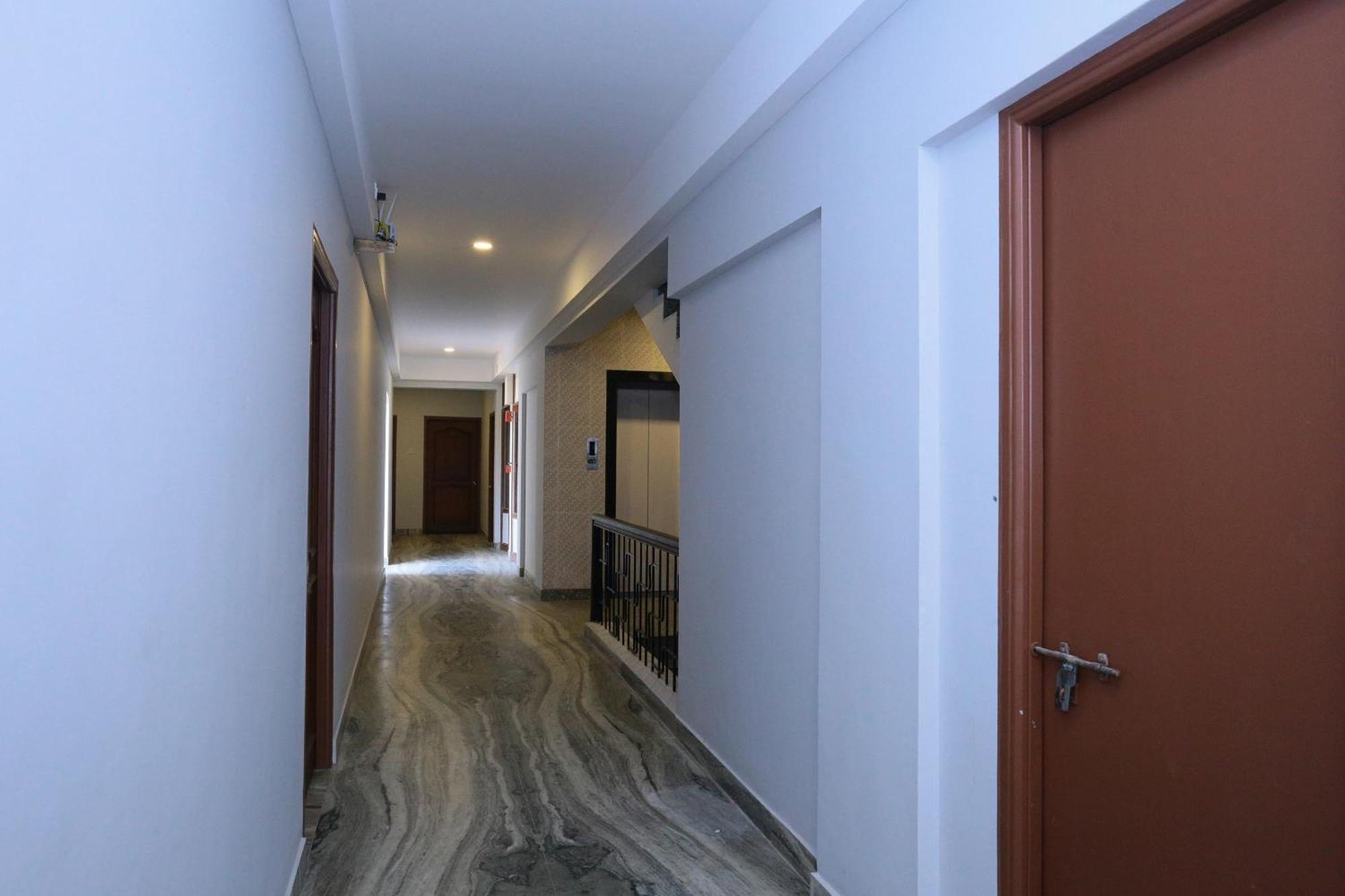 Super Townhouse Prince Palace Thiruvananthapuram Eksteriør bilde