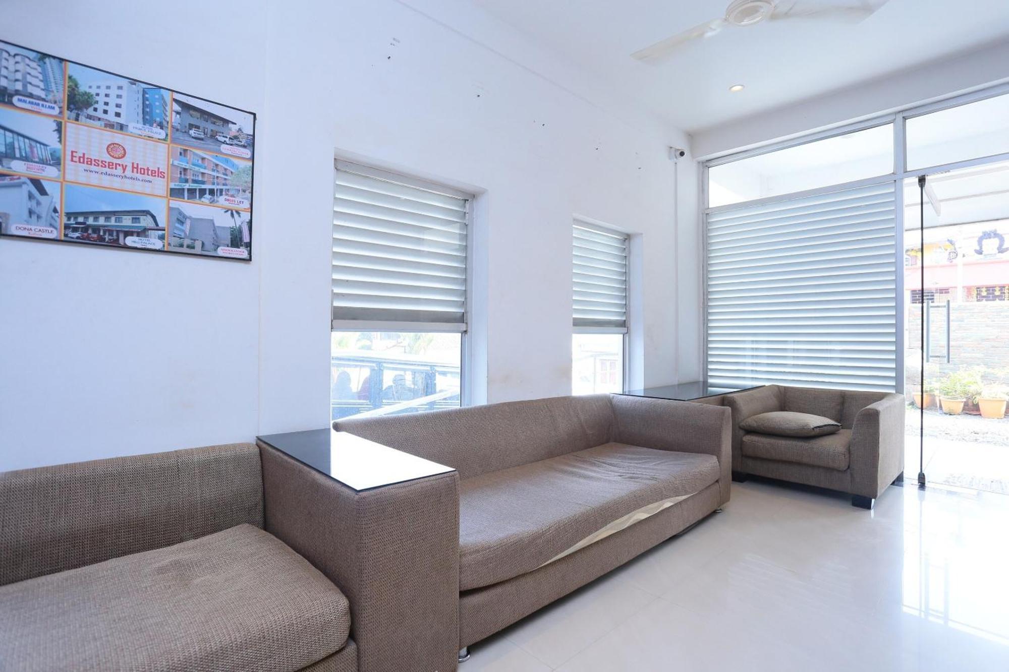 Super Townhouse Prince Palace Thiruvananthapuram Eksteriør bilde